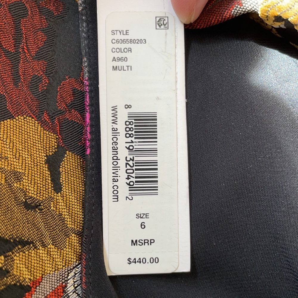 Alice & Olivia jacquard silk floral v neck dress NWT - Picture 3 of 3